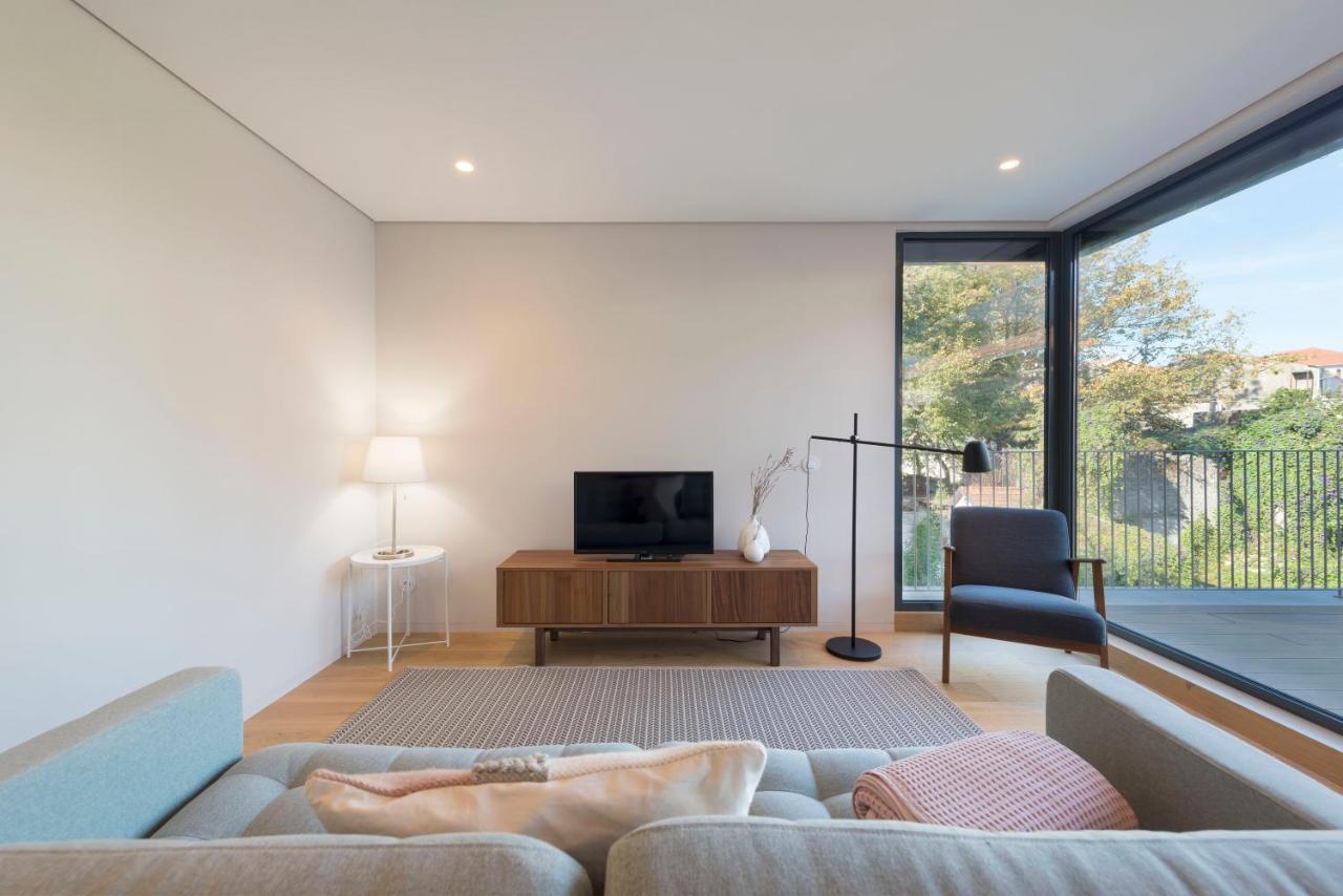 Lovelystay - Primrose 2Br Flat With Free Parking, Ac And Balcony Porto Exterior photo